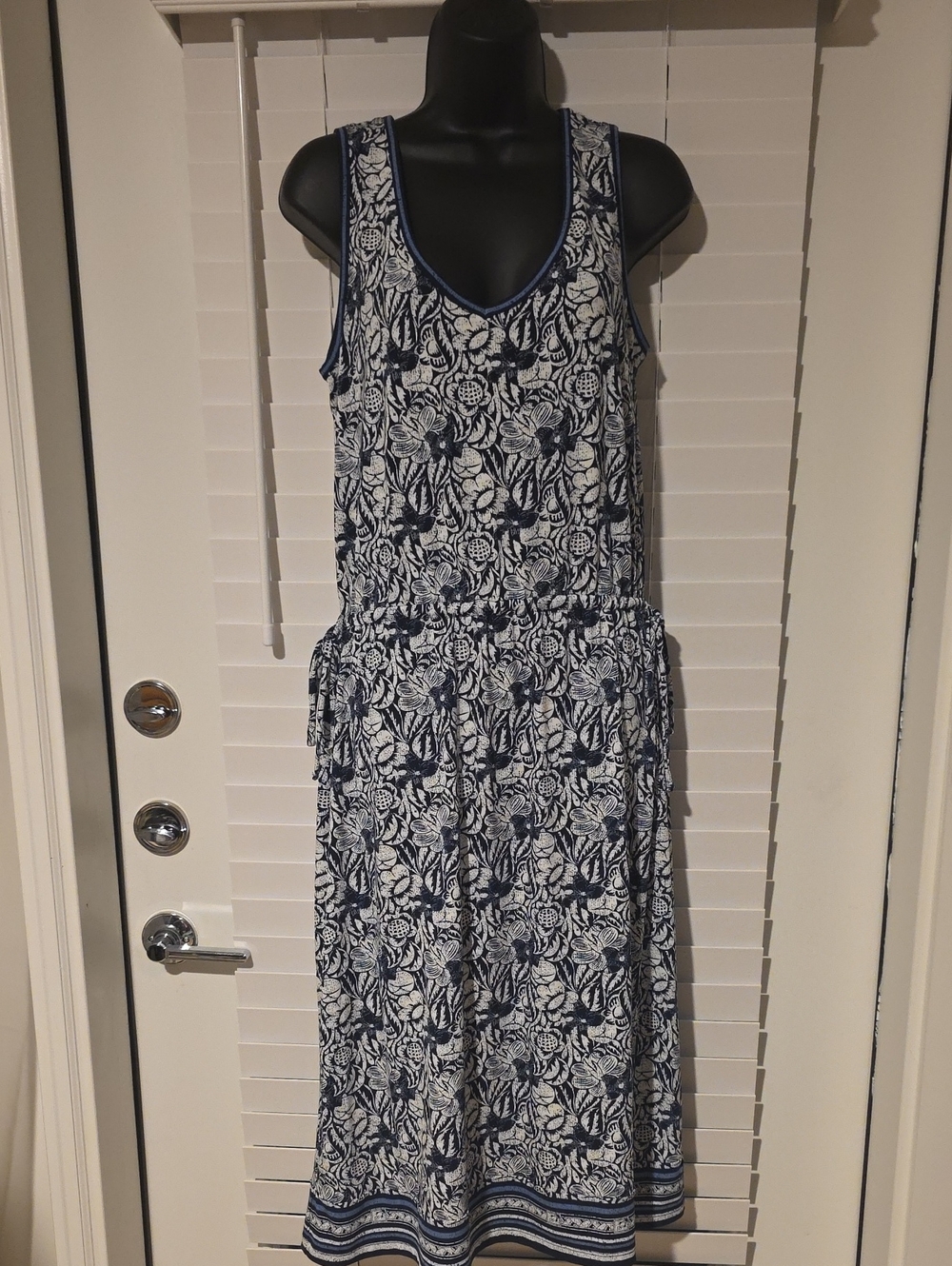 Max Studio Blue Floral V-Neck Sleeveless Maxi Dress - S